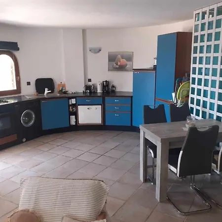 Charly Point By Interhome Vakantiehuis