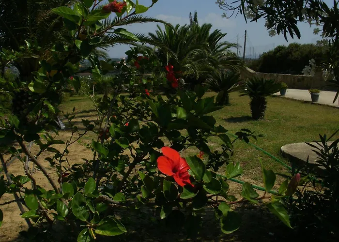 Charly Point By Interhome Vakantiehuis Foiníki