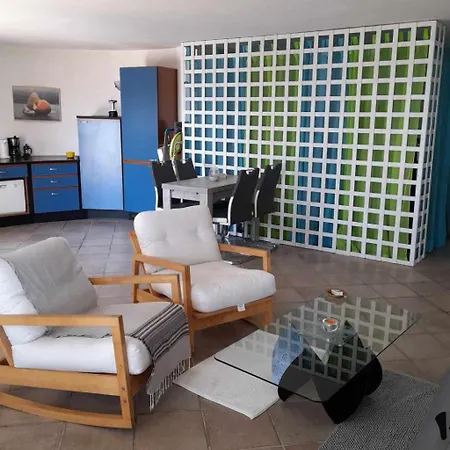 Charly Point By Interhome Foiniki